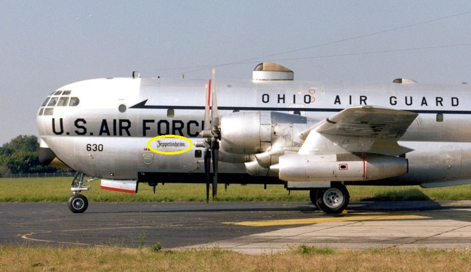 KC-97L带J47喷气吊舱