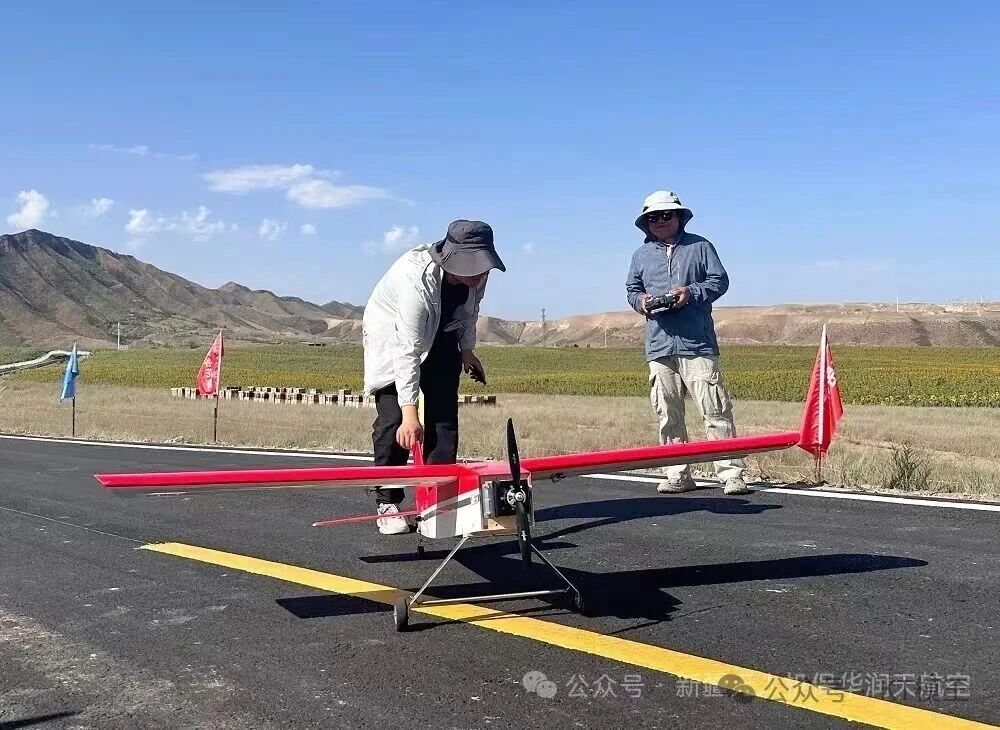 苏伏龙教练与航模